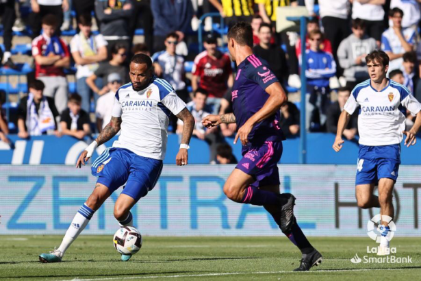 El Real Zaragoza le vence al Cartagena