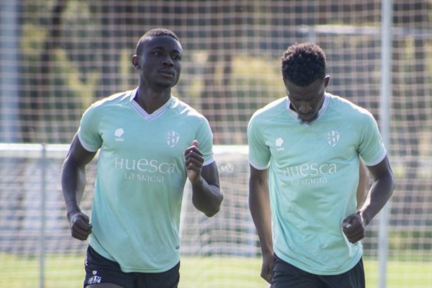 Kanté y Soko en un entrenamiento de la #SDHuesca