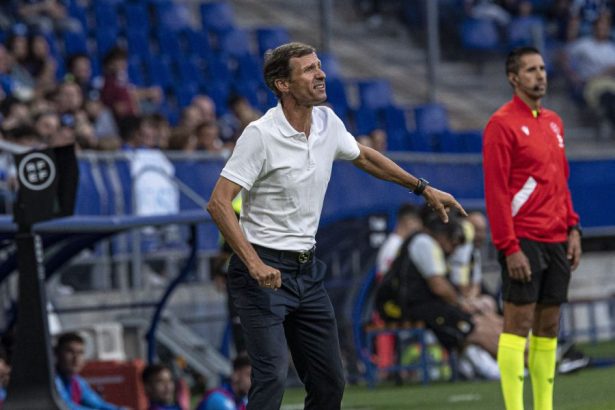 Expresivo Ziganda en una jugada del Oviedo SD Huesca. Foto: LaLiga