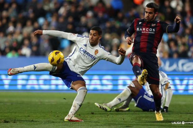 Santiago Mouriño y Carlos Martín, objetivos del Real Zaragoza