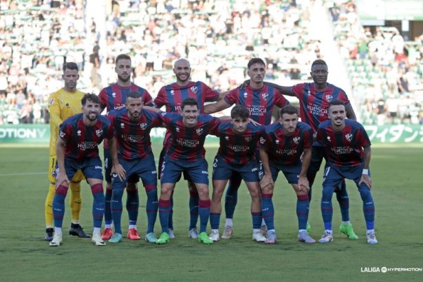 Once inicial de la SD Huesca en la temporada 2024/25 y con el que debutó contra el Elche. Foto: LaLiga