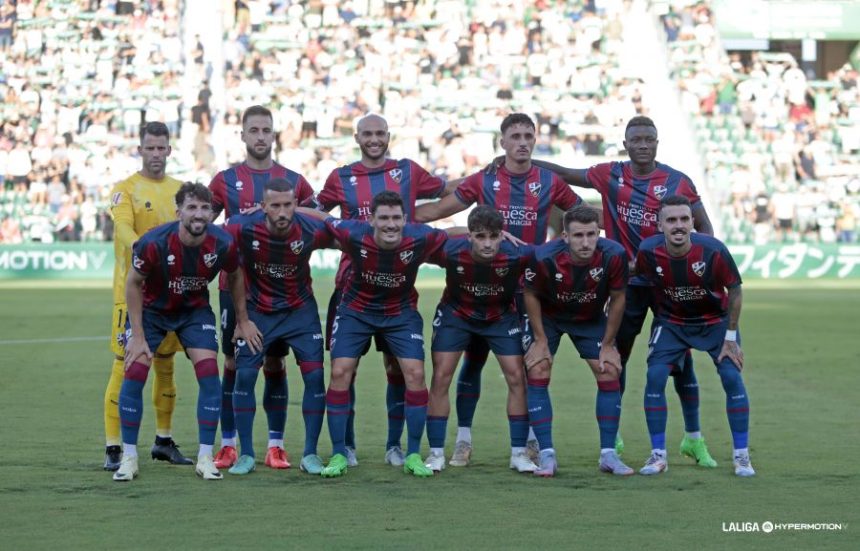 Once inicial de la SD Huesca en la temporada 2024/25 y con el que debutó contra el Elche. Foto: LaLiga