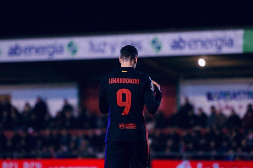 Lewandowski nubla el sueño del Barbastro